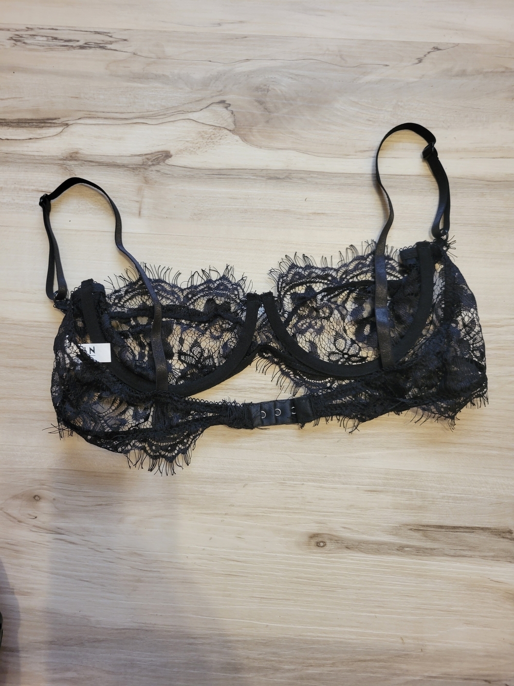 SHEIN Black Lace Underwire Bralette - Picture 2 of 4